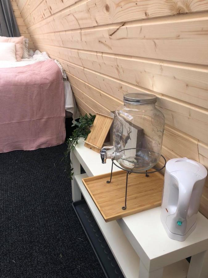 Niiralan Tila : Starlite Cabin Laitila Екстериор снимка